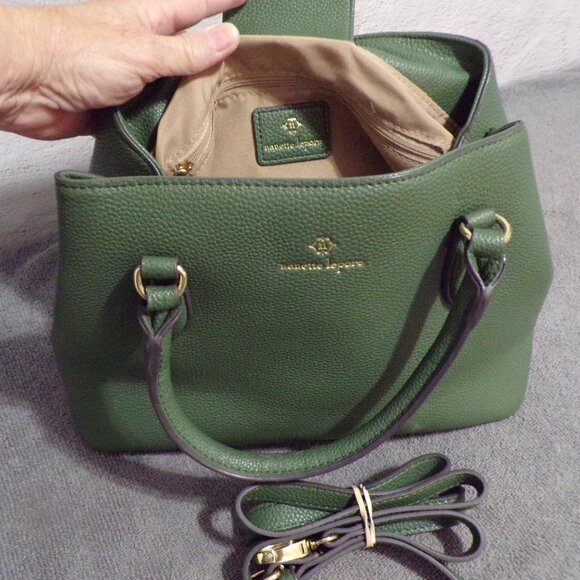 nanette lepore Avacado Green & Gold Trim Handbag w/Shoulder Strap & Zippers New - Picture 7 of 9